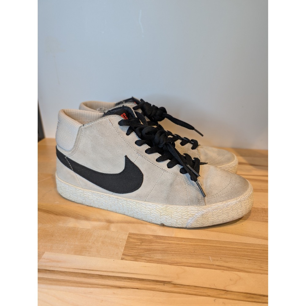Nike Blazer Mid‎ Top Sneakers Casual Suede Shoes Black Swoosh Accents